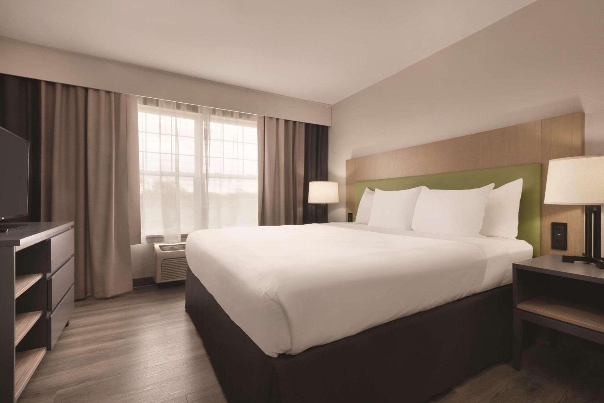 Country Inn & Suites By Radisson, Cedar Falls, Ia Екстериор снимка