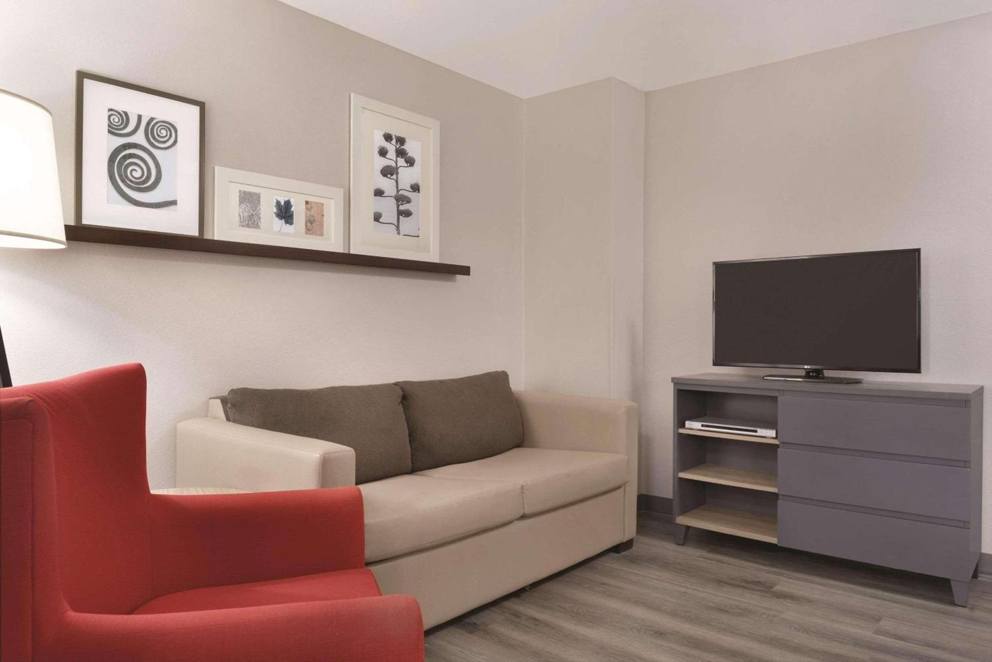 Country Inn & Suites By Radisson, Cedar Falls, Ia Екстериор снимка