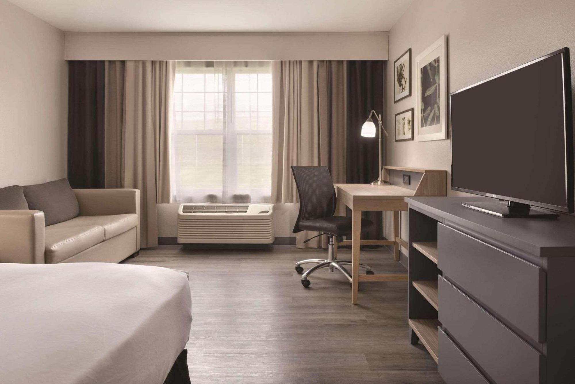 Country Inn & Suites By Radisson, Cedar Falls, Ia Екстериор снимка